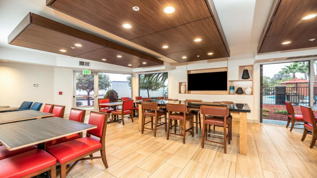 Holiday Inn Express Fremont - Milpitas Central By Ihg Exteriör bild