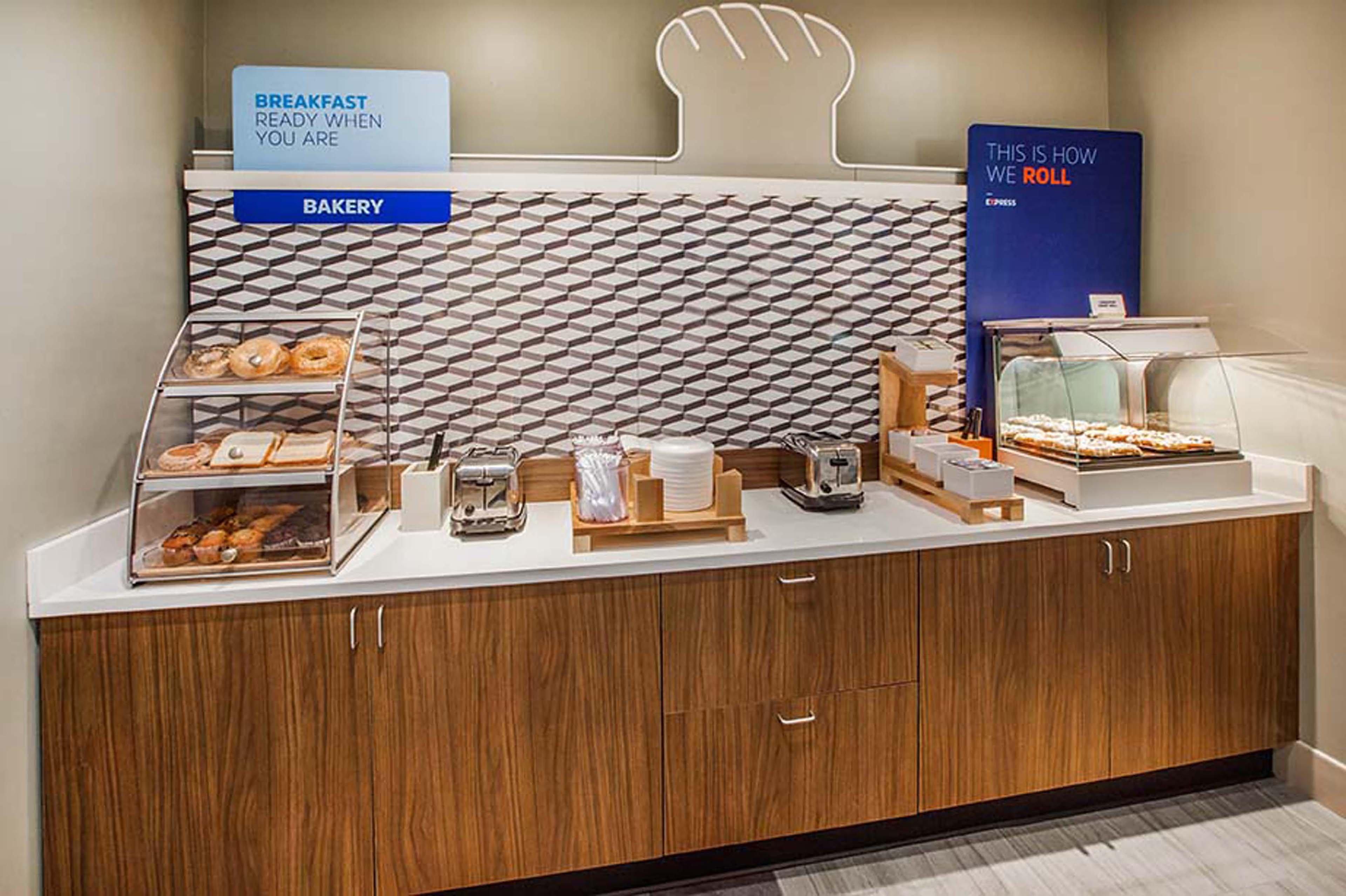 Holiday Inn Express Fremont - Milpitas Central By Ihg Exteriör bild